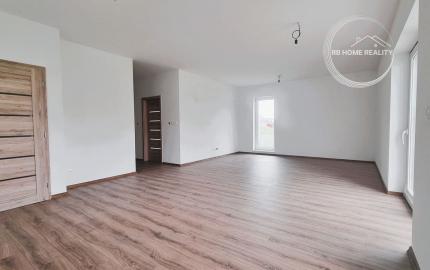 REZERVOVANÝ 4-iz. rodinný dom v štandarde v obci Kyselica okres Dunajská Streda