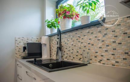 REZERVOVANÝ moderný 4-iz. rodinný dom s dvojgarážou, terasou a záhradou Báč - Kyselica, okr. Dun. Streda