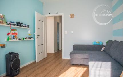 REZERVOVANÝ moderný 4-iz. rodinný dom s dvojgarážou, terasou a záhradou Báč - Kyselica, okr. Dun. Streda