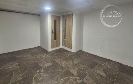 NA PREDAJ 5-iz. byt 264 m² v rodinnom dome so suterénom na bývanie aj podnikanie v meste Šamorín, časť Mliečno