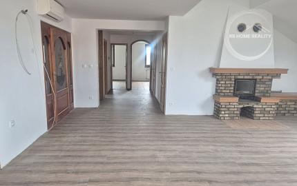 NA PREDAJ 5-iz. byt 339m² so suterénom na bývanie aj podnikanie v meste Šamorín, časť Mliečno