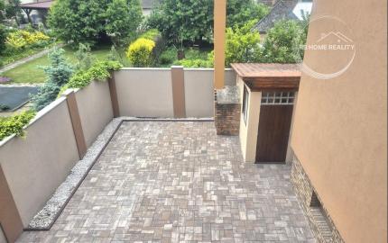 NA PREDAJ 5-iz. byt 339m² so suterénom na bývanie aj podnikanie v meste Šamorín, časť Mliečno