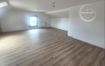 NA PREDAJ 5-iz. byt 339m² so suterénom na bývanie aj podnikanie v meste Šamorín, časť Mliečno