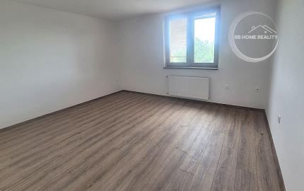 NA PREDAJ 5-iz. byt 339m² so suterénom na bývanie aj podnikanie v meste Šamorín, časť Mliečno