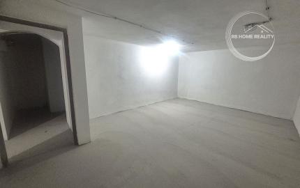 NA PREDAJ 5-iz. byt 339m² so suterénom na bývanie aj podnikanie v meste Šamorín, časť Mliečno