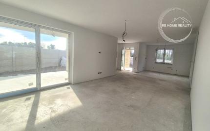 NA PREDAJ - Novostavba 4-iz. rodinného domu v dvojdome vo vyhľadávanej lokalite Florida Villa Park, Dunajská Streda