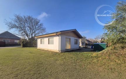 NA PREDAJ 2-izbová rozostavaná stavba rodinného domu (74 m²) – Jelka, okres Galanta