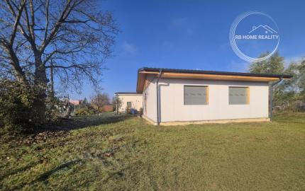 NA PREDAJ 2-izbová rozostavaná stavba rodinného domu (74 m²) – Jelka, okres Galanta