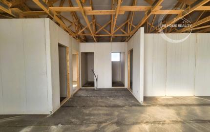 NA PREDAJ 2-izbová rozostavaná stavba rodinného domu (74 m²) – Jelka, okres Galanta