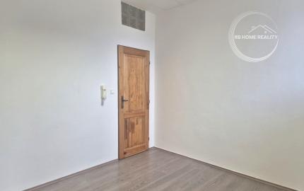 NA PRENÁJOM  priestor 24m2  v centre mesta Šamorín