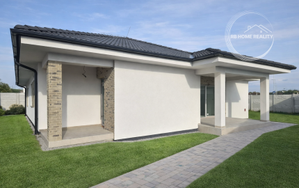 ZNÍŽENÁ CENA! NA PREDAJ - Novostavba 4-iz. dvojdom vo vyhľadávanej lokalite Florida Villa Park, Dunajská Streda