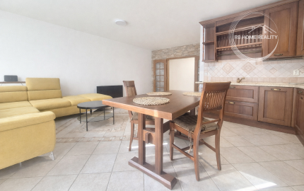 NA PREDAJ priestranný 2-izbový byt (86 m²) s loggiou (2 m²) v modernej tehlovej novostavbe v mestskej časti Ružinov – Trnávka, Bratislava