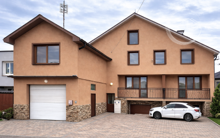 NA PREDAJ 5-iz. byt 339m² so suterénom na bývanie aj podnikanie v meste Šamorín, časť Mliečno