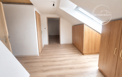 NA PREDAJ 5-iz. byt 339m² so suterénom na bývanie aj podnikanie v meste Šamorín, časť Mliečno