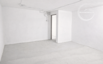 NA PREDAJ 5-iz. byt 339m² so suterénom na bývanie aj podnikanie v meste Šamorín, časť Mliečno