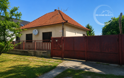 REZERVOVANÝ 3-izbový rodinný dom v pôvodnom stave – Štvrtok na Ostrove, okres Dunajská Streda