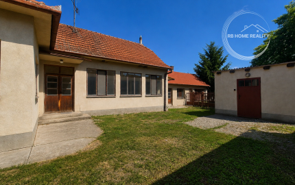 REZERVOVANÝ 3-izbový rodinný dom v pôvodnom stave – Štvrtok na Ostrove, okres Dunajská Streda