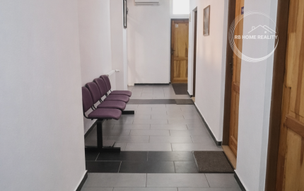 NA PRENÁJOM obchodný /kancelársky  priestor 30m2 v centre mesta Šamorín