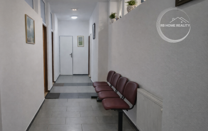 NA PRENÁJOM obchodný /kancelársky  priestor 30m2 v centre mesta Šamorín