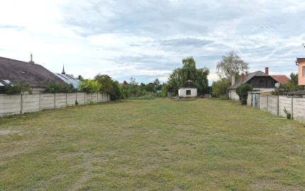 NA PREDAJ  stavebný pozemok 2164 m² - centrum mesta Veľký Meder