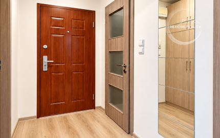 NA PRENÁJOM / Útulný 1-izbový byt (30 m²) s klimatizáciou / Komárno