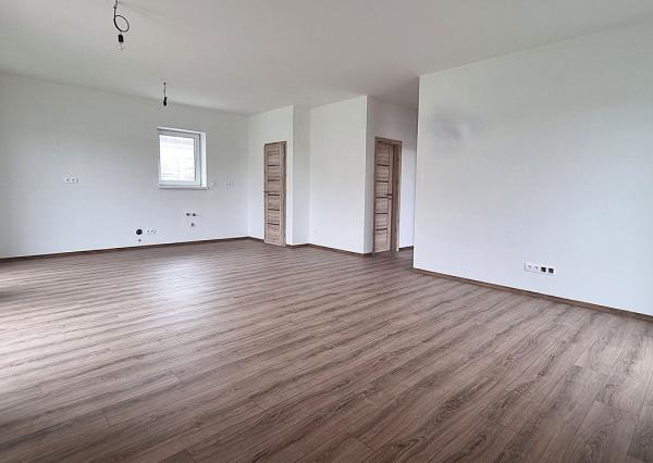 REZERVOVANÝ 4-iz. rodinný dom v štandarde v obci Kyselica okres Dunajská Streda