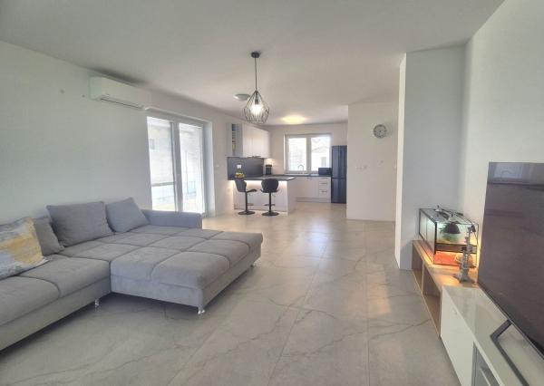 REZERVOVANÝ 4-iz.rodinný dom v obci Šuľany – Horný Bar, okres Dunajská Streda