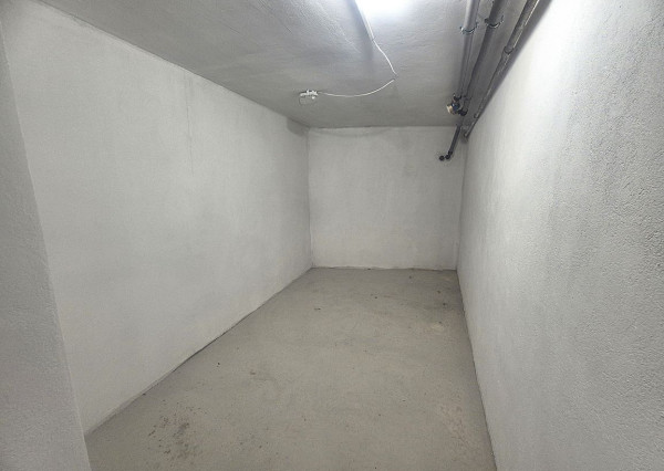 NA PREDAJ 5-iz. byt 339m² so suterénom na bývanie aj podnikanie v meste Šamorín, časť Mliečno