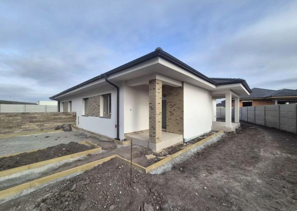 NA PREDAJ - Novostavba 4-iz. rodinného domu v dvojdome vo vyhľadávanej lokalite Florida Villa Park, Dunajská Streda