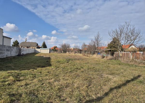 NA PREDAJ stavebný pozemok 883 m² – Dolný Bar, okres Dunajská Streda