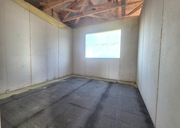 NA PREDAJ 2-izbová rozostavaná stavba rodinného domu (74 m²) – Jelka, okres Galanta