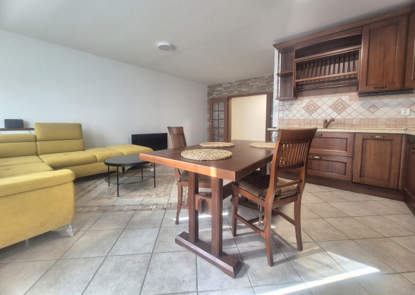 NA PREDAJ priestranný 2-izbový byt (80 m²) s loggiou (2 m²) v modernej tehlovej novostavbe v mestskej časti Ružinov – Trnávka, Bratislava