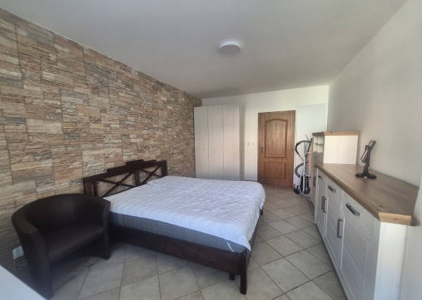 NA PREDAJ priestranný 2-izbový byt (80 m²) s loggiou (2 m²) v modernej tehlovej novostavbe v mestskej časti Ružinov – Trnávka, Bratislava