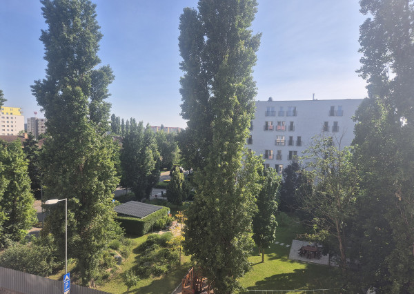 NA PREDAJ priestranný 2-izbový byt (80 m²) s loggiou (2 m²) v modernej tehlovej novostavbe v mestskej časti Ružinov – Trnávka, Bratislava