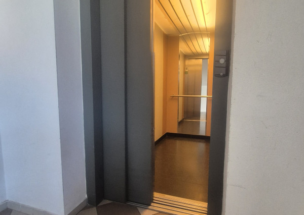 NA PREDAJ priestranný 2-izbový byt (80 m²) s loggiou (2 m²) v modernej tehlovej novostavbe v mestskej časti Ružinov – Trnávka, Bratislava