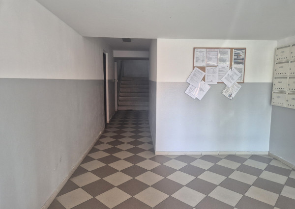 NA PREDAJ priestranný 2-izbový byt (80 m²) s loggiou (2 m²) v modernej tehlovej novostavbe v mestskej časti Ružinov – Trnávka, Bratislava
