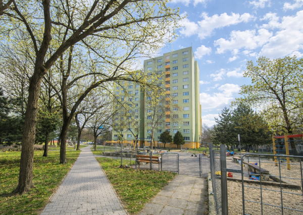 NA PREDAJ 3-izbový byt 64m²v Petržalke - Bratislava V