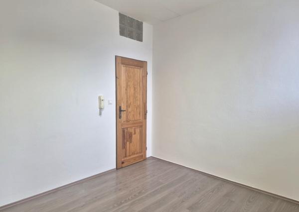 NA PRENÁJOM  priestor 24m2  v centre mesta Šamorín