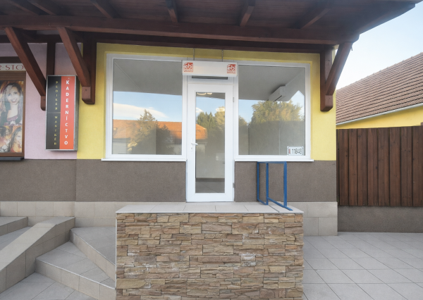 NA PRENÁJOM 24m² kancelársky/obchodný priestor v Podunajských Biskupiciach