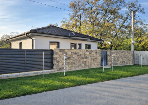 REZERVOVANÝ 4-iz. rodinný dom - novostavba vo Vojke nad Dunajom (okres Dunajská Streda)