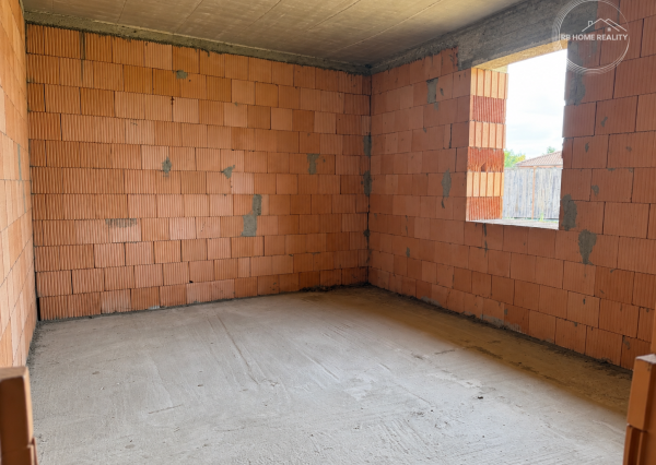 NA PREDAJ | Rozostavaný rodinný dom 266 m² | Veľký pozemok 2 961 m² | Veľký Meder, okres Dunajská Streda