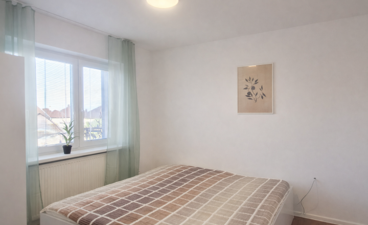 NA PREDAJ PRIESTRANNÝ 6-IZBOVÝ DOM | 195 m² | bývanie aj podnikanie | Veľké Dvorníky - fotografia 17