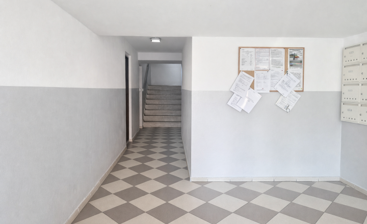 NA PREDAJ NADŠTANDARDNÝ 2-IZBOVÝ BYT 86 m² | po kompletnej rekonštrukcii | Ružinov – Trnávka - fotografia 12