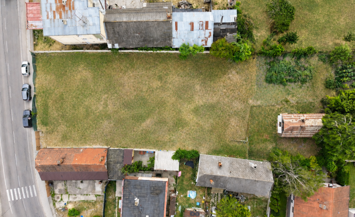 NA PREDAJ INVESTIČNÝ POZEMOK 2 164 m² | centrum Veľkého Medera | široké možnosti výstavby - fotografia 5