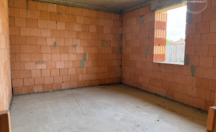 NA PREDAJ | Rozostavaný rodinný dom 266 m² | Veľký pozemok 2 961 m² | Veľký Meder, okres Dunajská Streda - fotografia 10