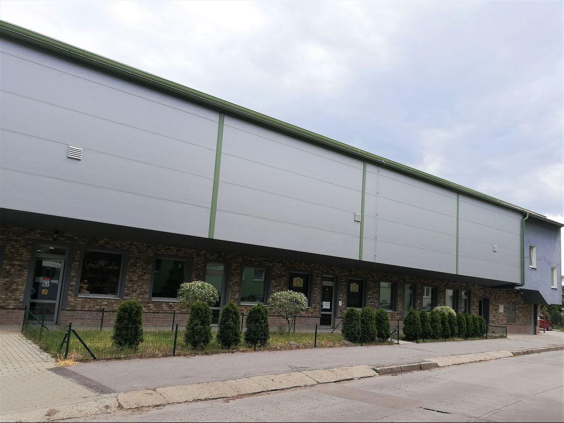 NA PRENÁJOM 55 m² kancelársky / obchodný priestor v centre mesta Šamorín