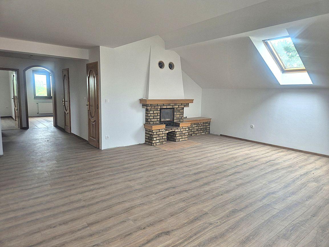 NA PREDAJ 5-iz. byt 339m² so suterénom na bývanie aj podnikanie v meste Šamorín, časť Mliečno