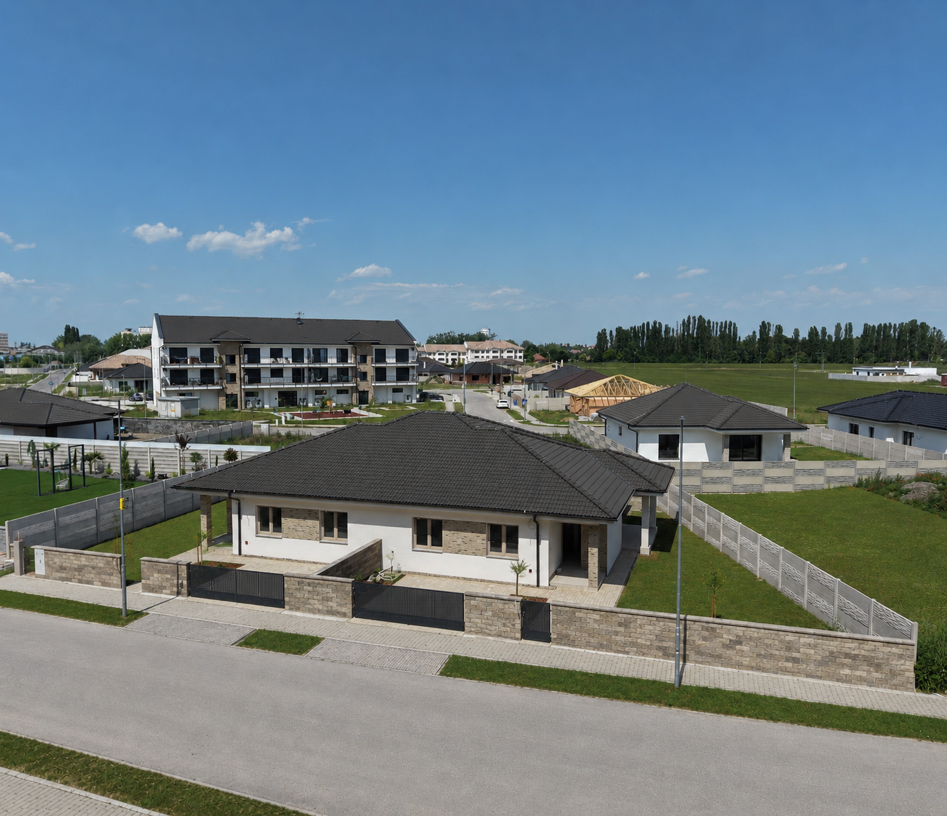 ZNÍŽENÁ CENA! NA PREDAJ - Novostavba 4-iz. dvojdom vo vyhľadávanej lokalite Florida Villa Park, Dunajská Streda