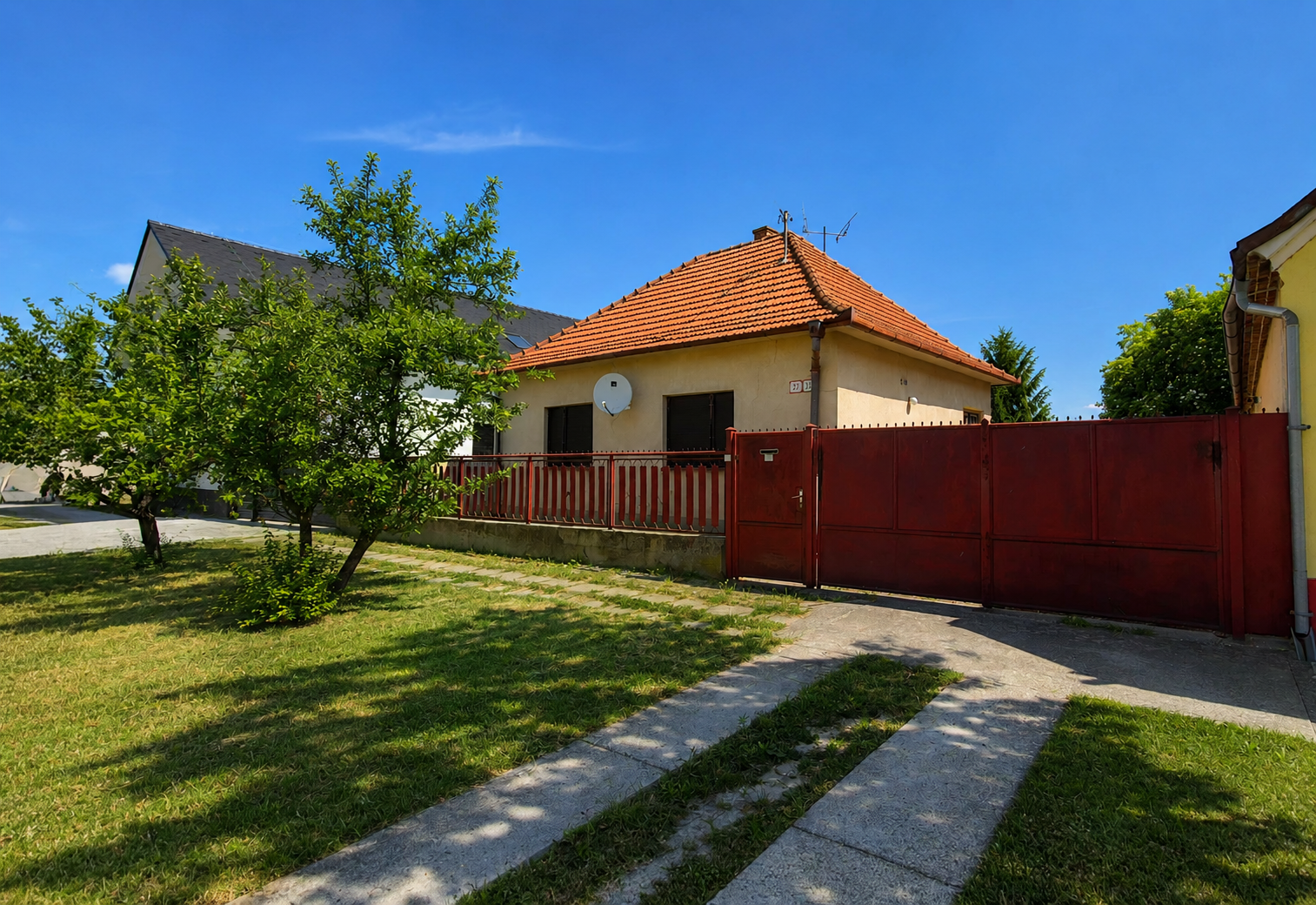 REZERVOVANÝ 3-izbový rodinný dom v pôvodnom stave – Štvrtok na Ostrove, okres Dunajská Streda